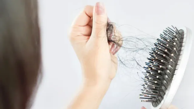 Fine hair vs thinning hair over 60 comparison showing texture and density differences